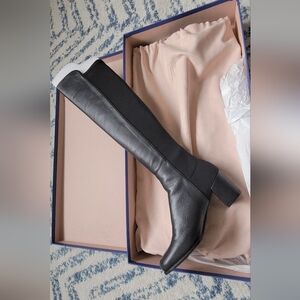 Elegant Black Knee-High Women's Boots